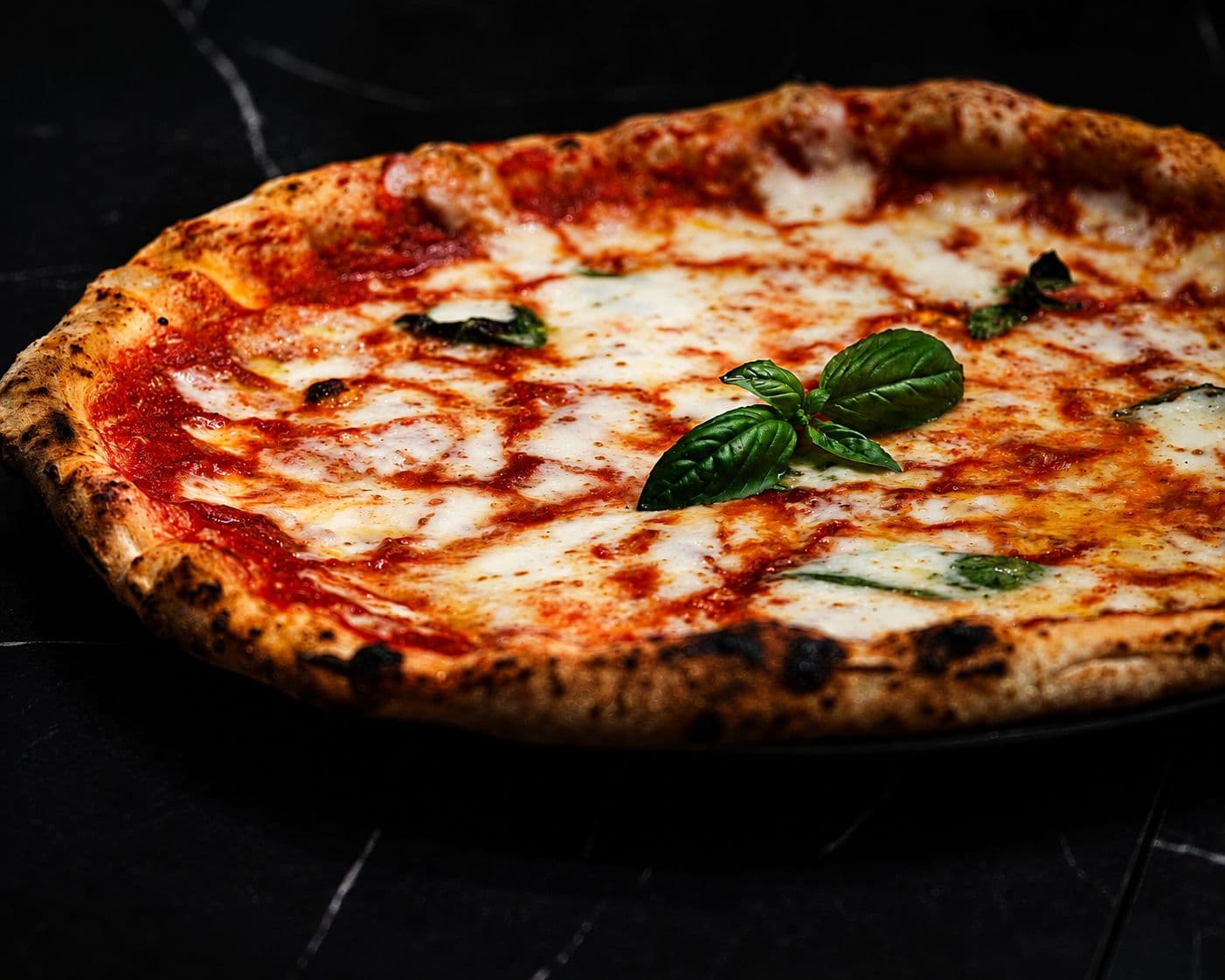 Pizza artigianale dal forno